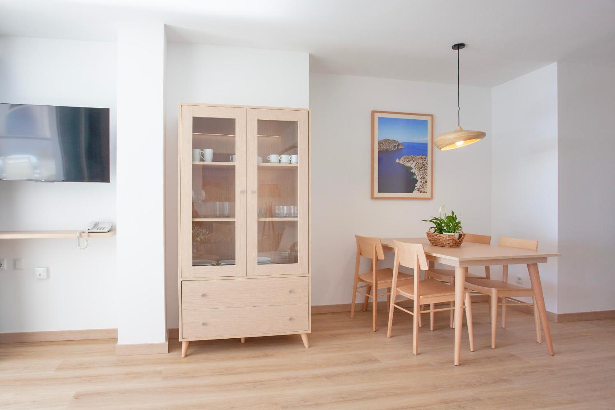 קולוניה סנט ג'ורדי Apartaments Edificio Puerto מראה חיצוני תמונה