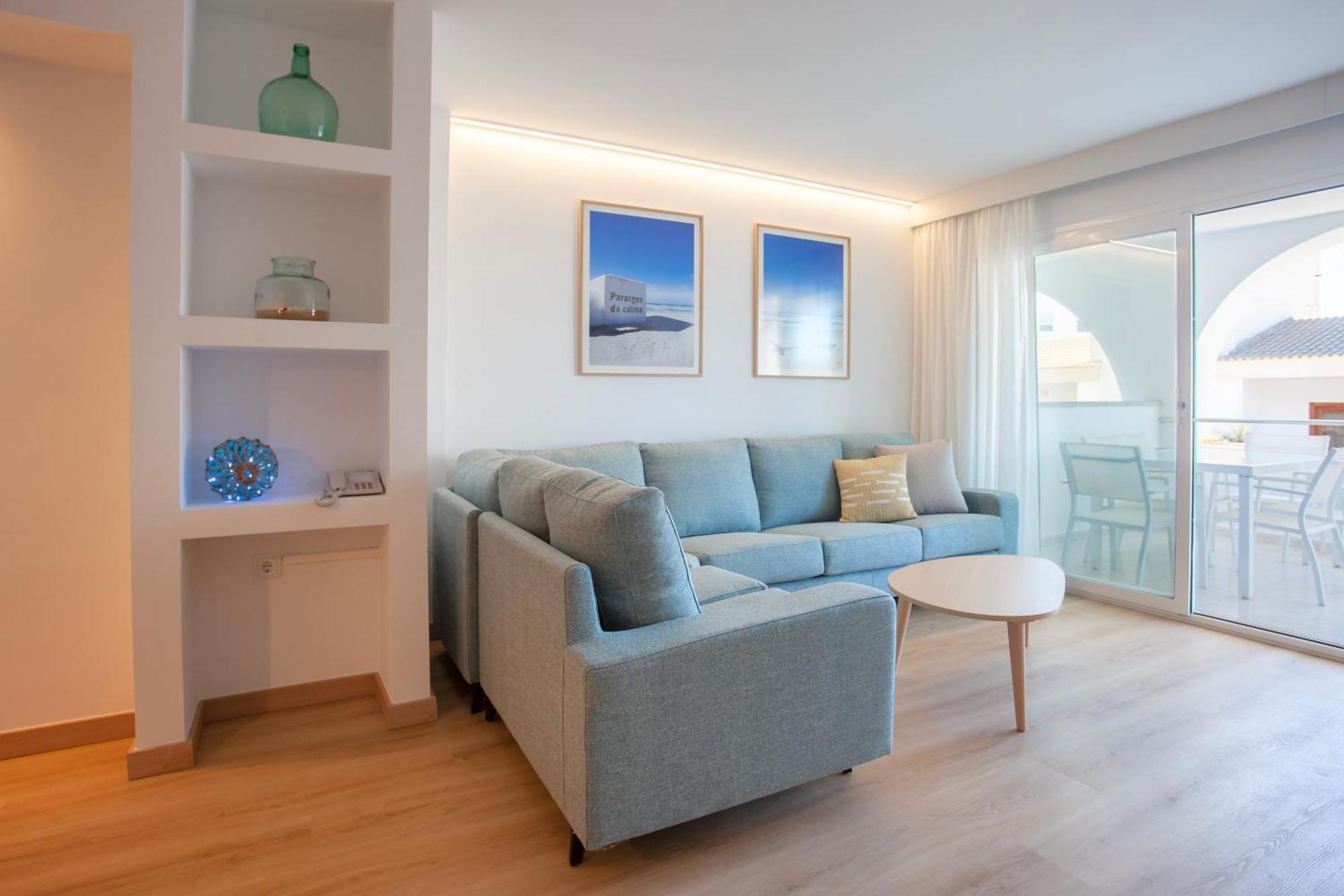 קולוניה סנט ג'ורדי Apartaments Edificio Puerto מראה חיצוני תמונה